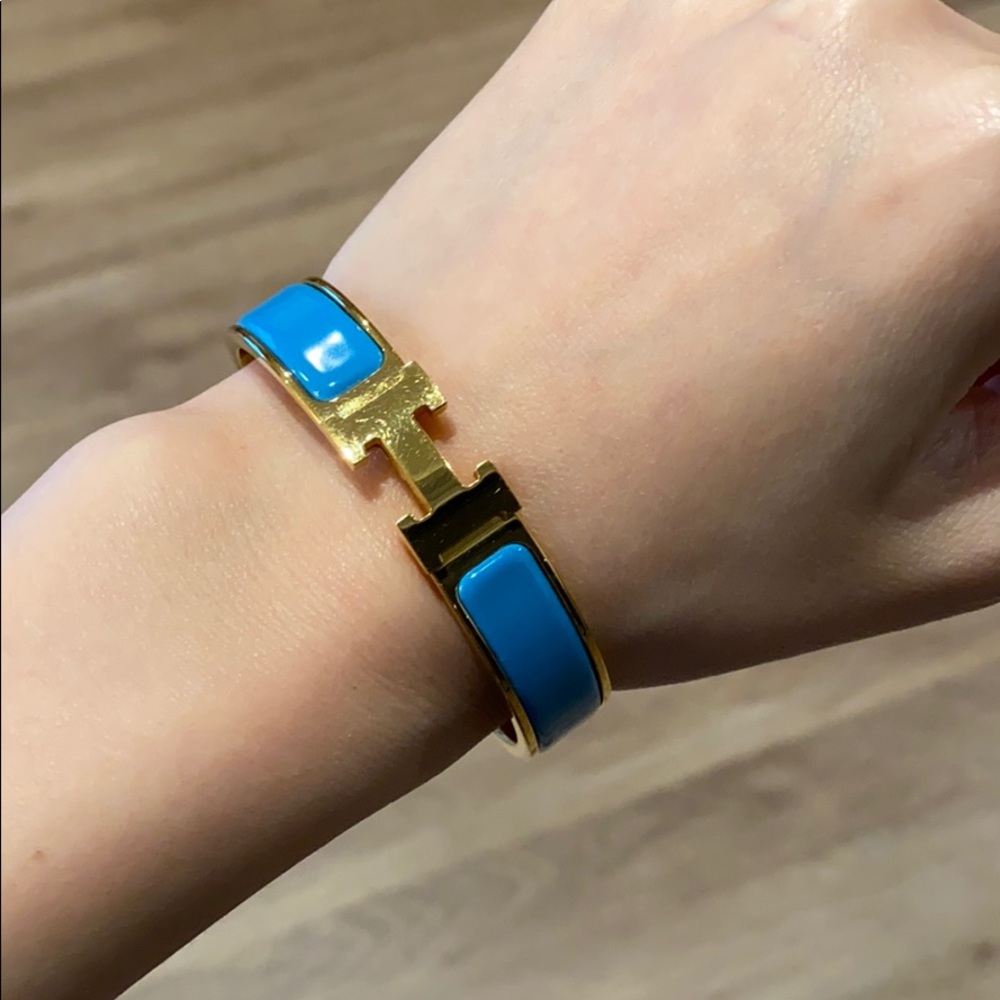 ‼️SOLD‼️Clic H bracelet